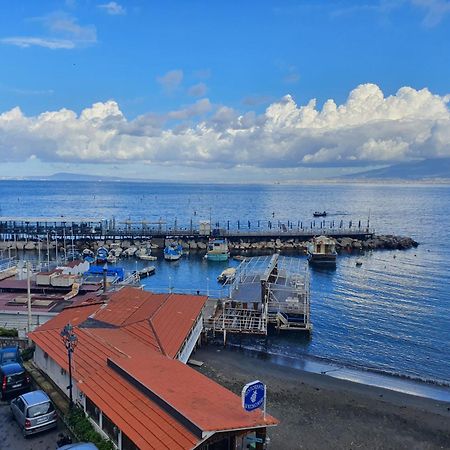 Il Borgo Antico Sorrento Sea View Apartment Екстериор снимка