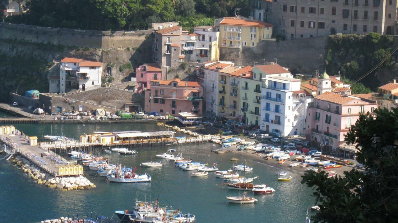 Il Borgo Antico Sorrento Sea View Apartment Екстериор снимка