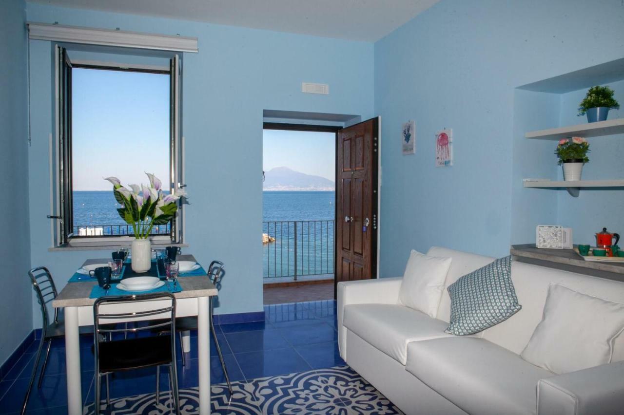 Il Borgo Antico Sorrento Sea View Apartment Екстериор снимка
