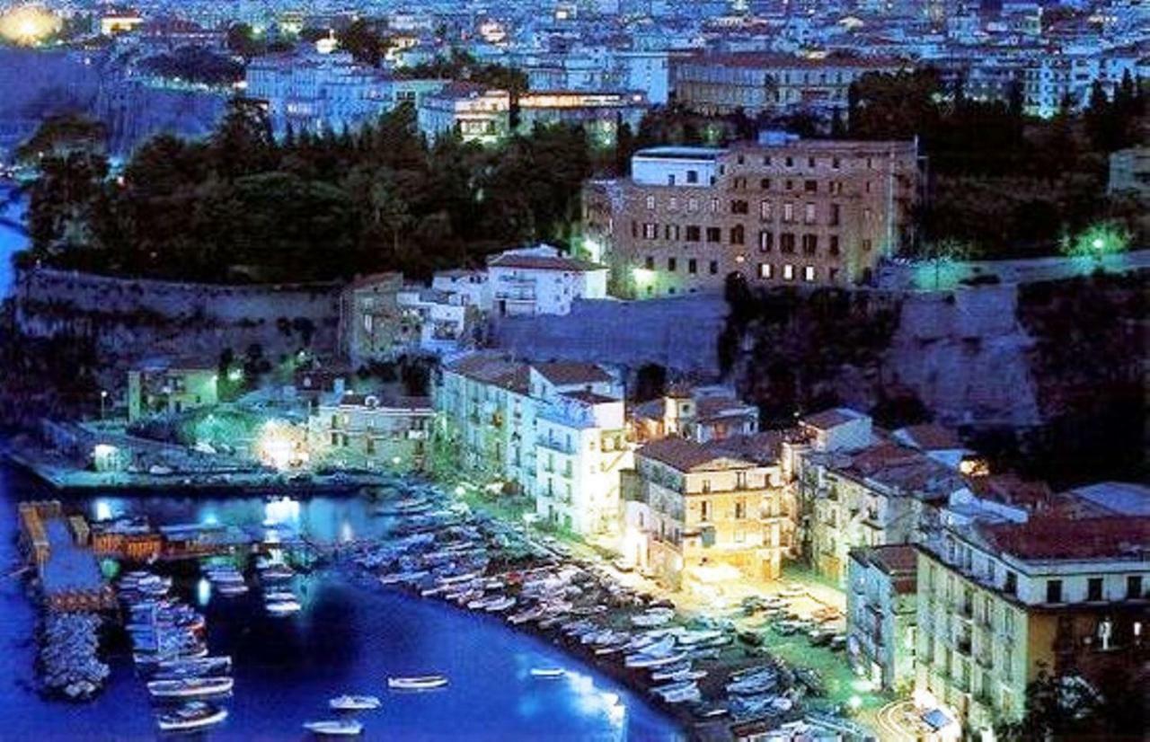 Il Borgo Antico Sorrento Sea View Apartment Екстериор снимка